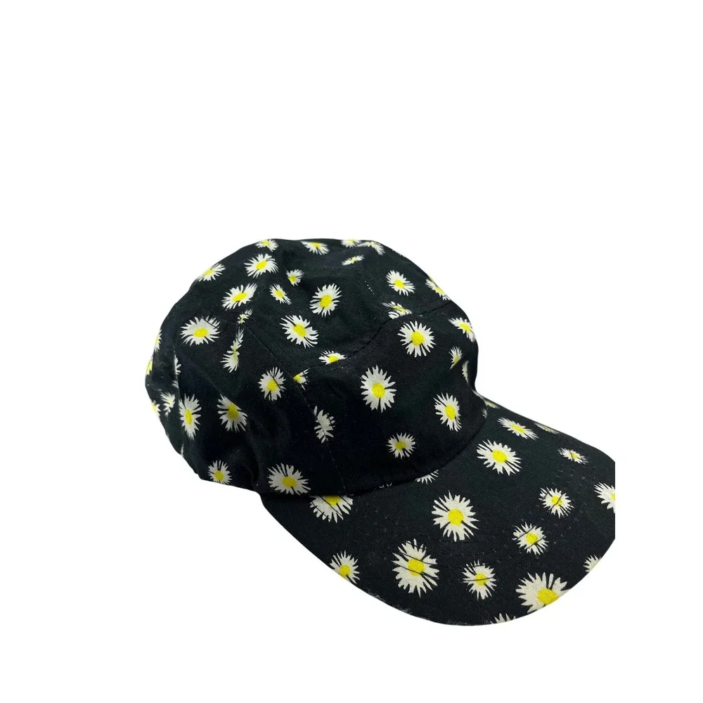 Rue21 etc Daisy Floral Print 5 Panel Hat Black White Yellow Snapback Camper Cap‎